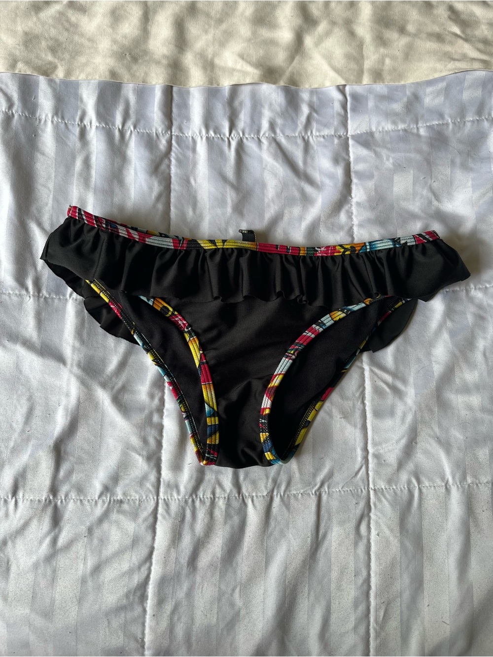 Eckored bikini bottom